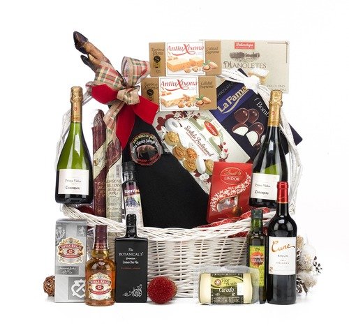 The Rise of Luxury Christmas Hampers
